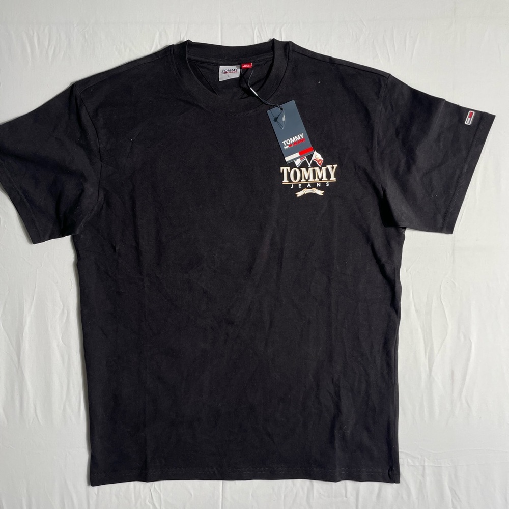 Tommy Hilfiger crew neck t-shirt size large NWT